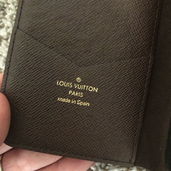 Authentic Louis Vuitton phone case - Picture 2 of 5